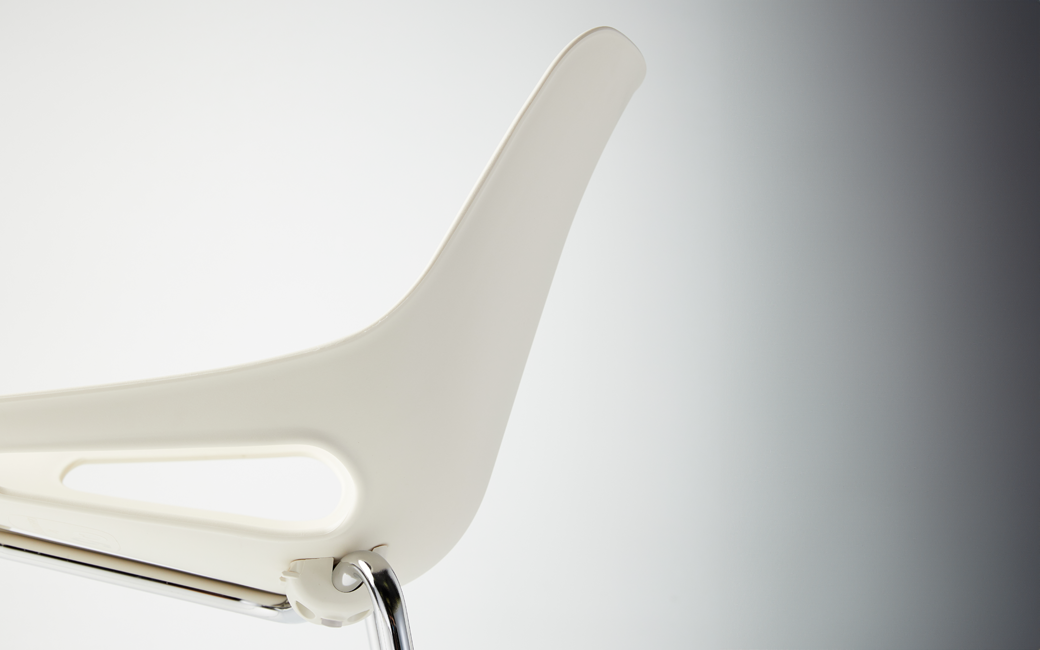 Chaise Q5 en 4 pieds métal chromé - Assise polypropylène additional image