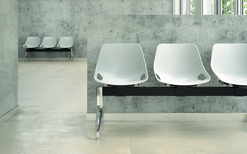 Chaise Q5 en 4 pieds métal chromé - Assise polypropylène additional image